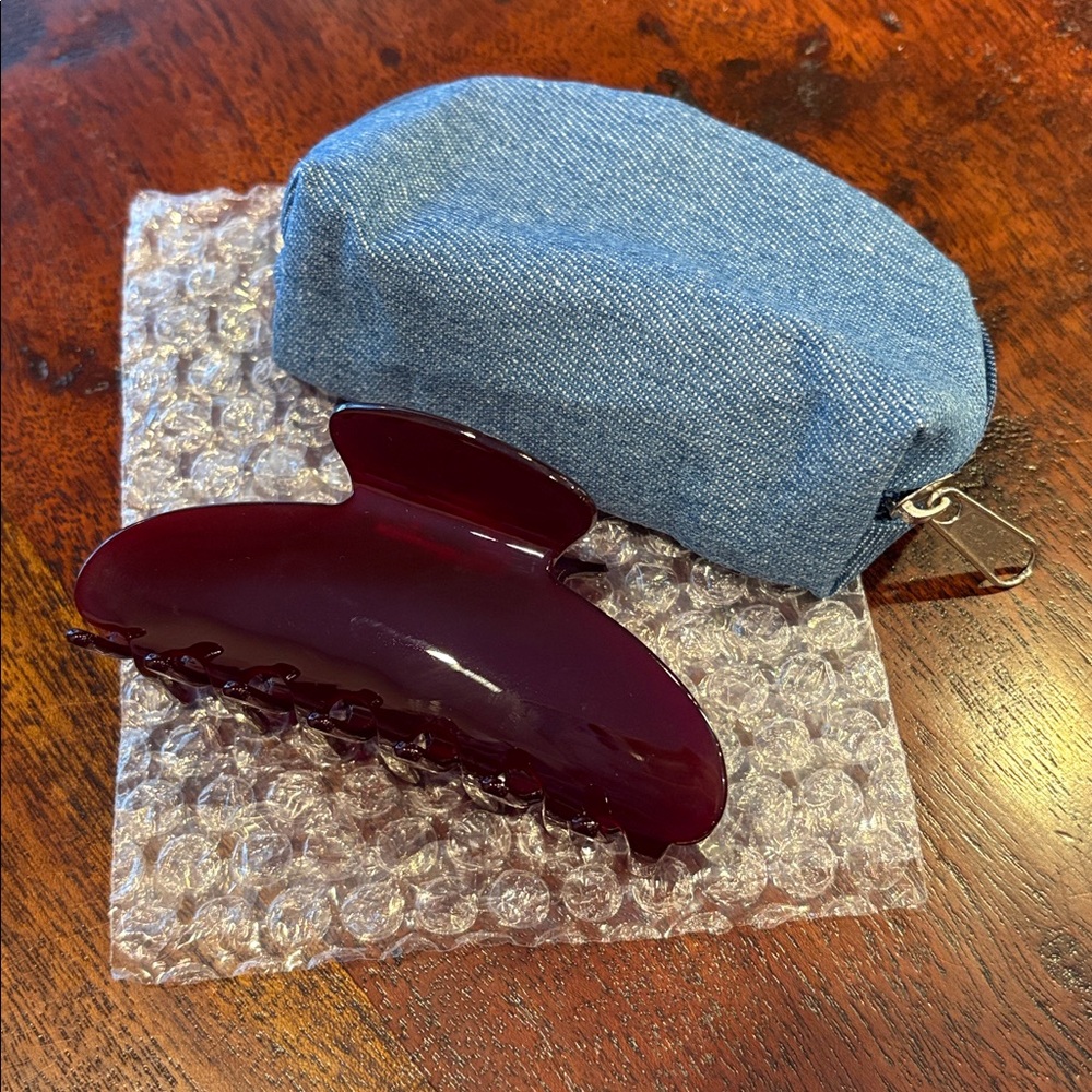 PARKE Back to School Claw Clip in Maroon Red NEW - Picture 4 of 4